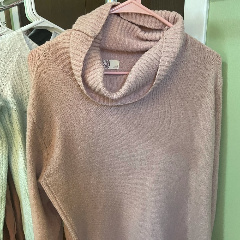 Sweater - Picture 2 of 4